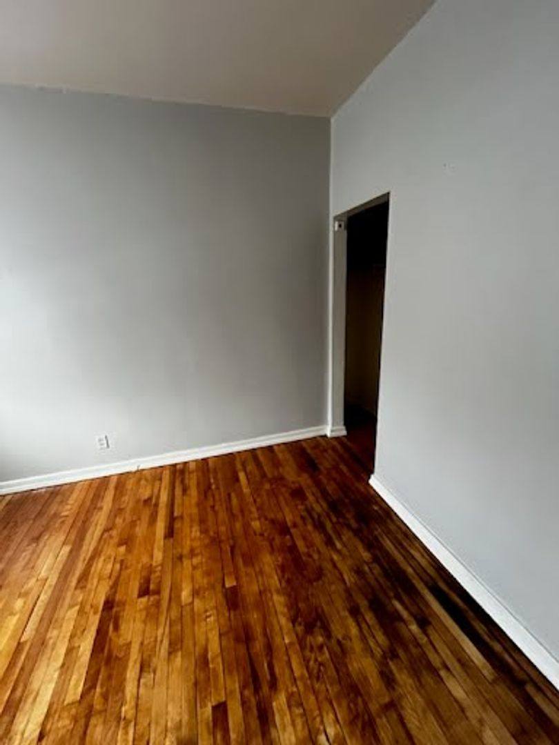 Apartment for rent at 828 W Windlake Ave, Milwaukee, WI 53204