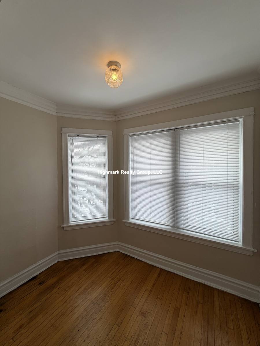 Apartment for rent at 7507 N Greenview Ave #3N, Chicago, IL 60626