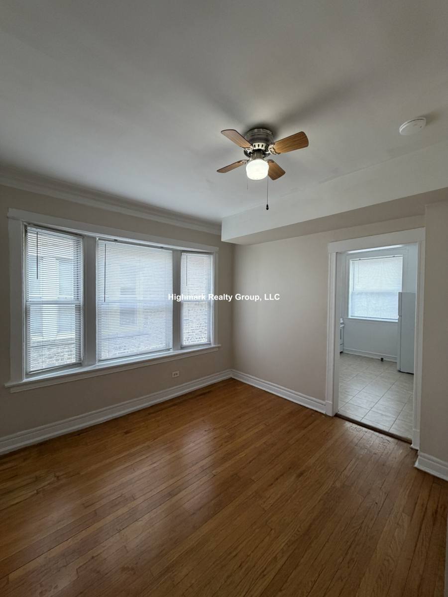 Apartment for rent at 7507 N Greenview Ave #3N, Chicago, IL 60626