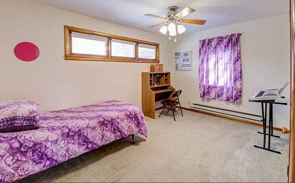 House for rent at 1202 Cambridge Dr, Champaign, IL 61821