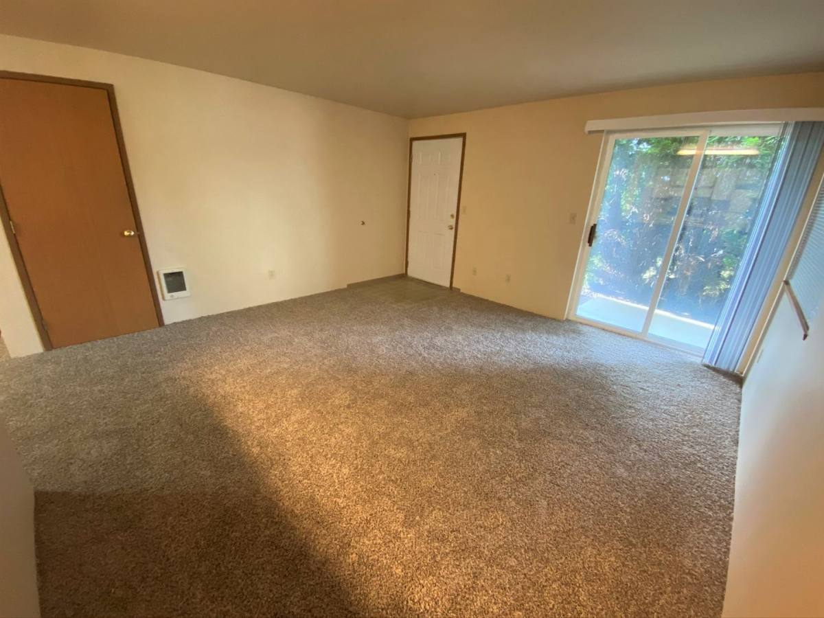 Apartment for rent at 804 E Juniper Ave, Ellensburg, WA 98926