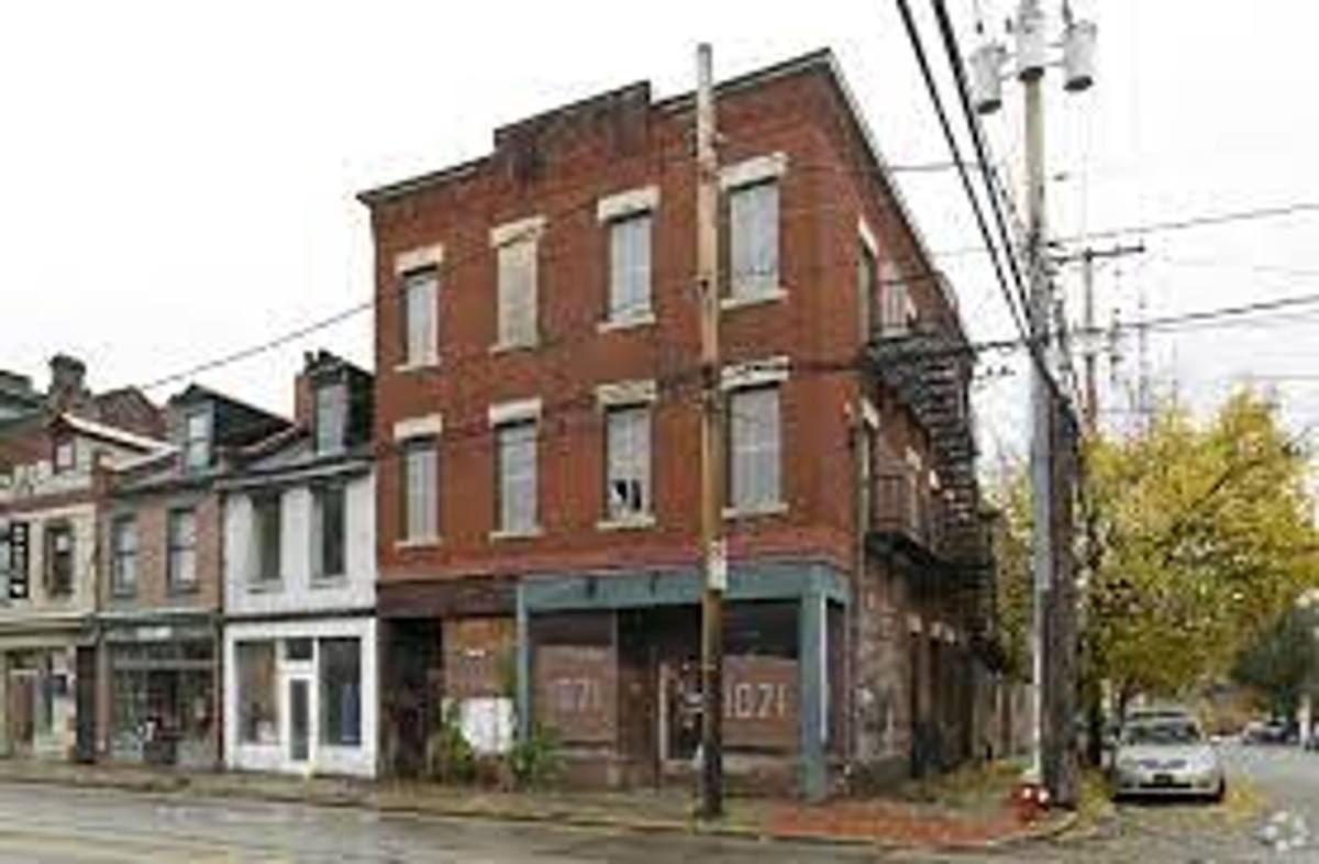 Apartment for rent at 1021 E Carson St, Pittsburgh, PA 15203