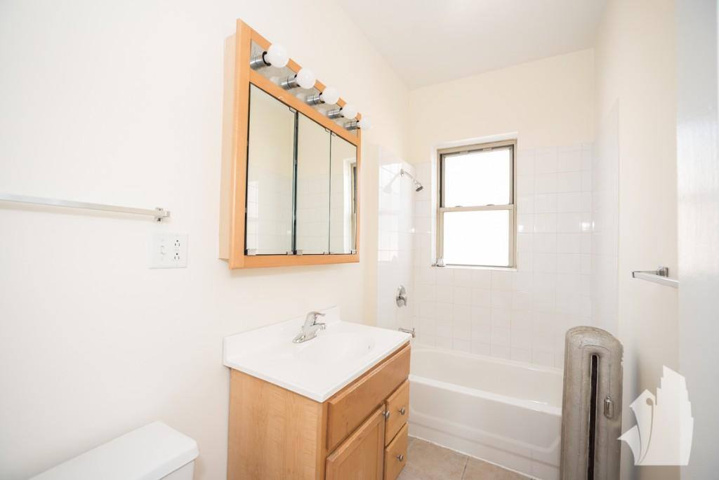 Apartment for rent at 5109 N Winchester Ave #2, Chicago, IL 60640