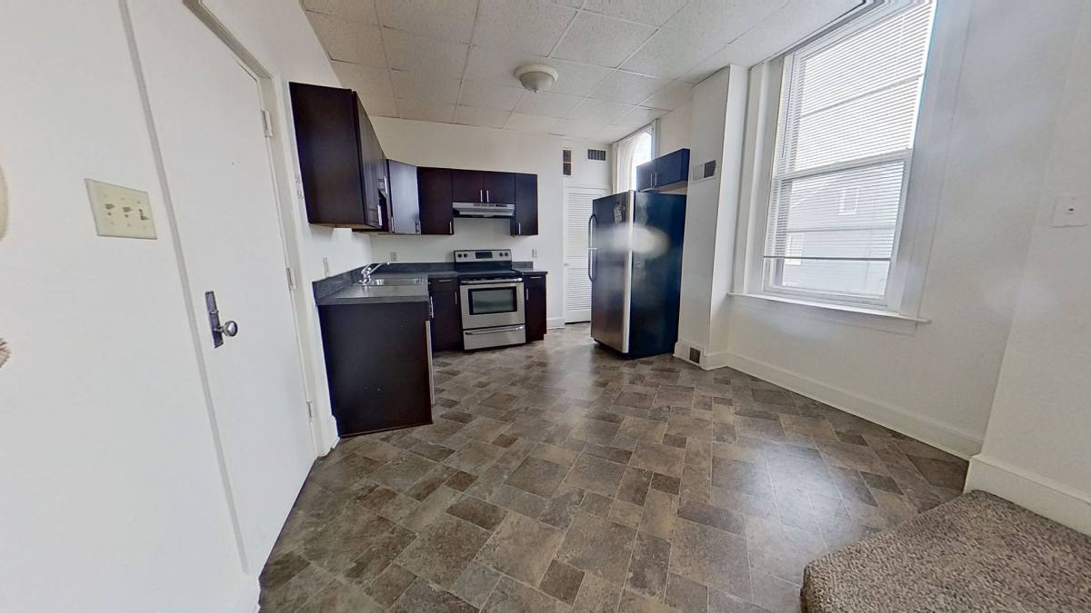 Apartment for rent at 202 E King St, York, PA 17403