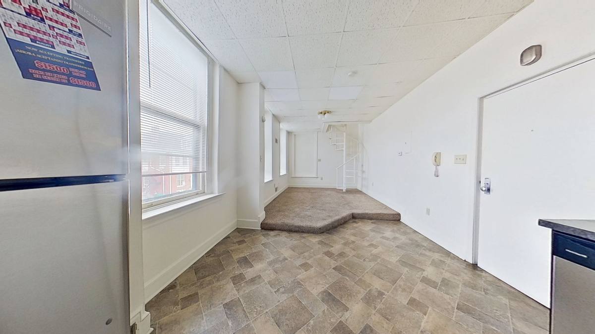 Apartment for rent at 202 E King St, York, PA 17403