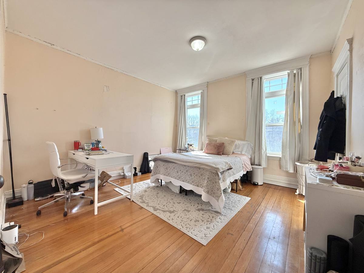 Apartment for rent at 1908 Beacon St #3, Brookline, MA 02445