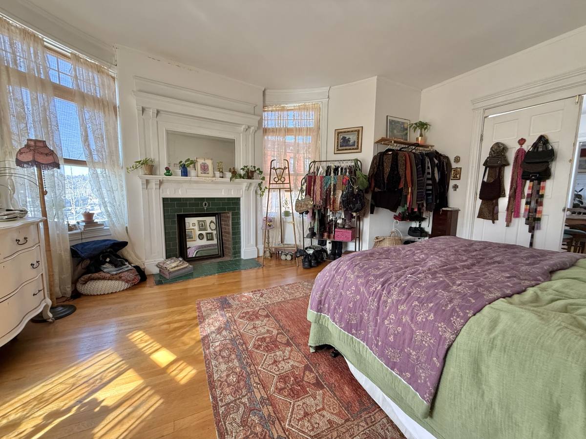 Apartment for rent at 1908 Beacon St #3, Brookline, MA 02445