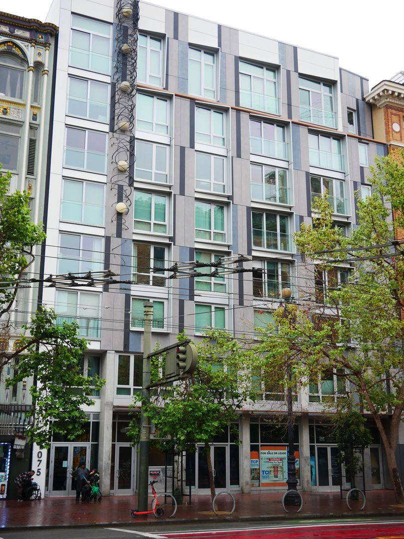 Condo for rent at 1075 Market St, San Francisco, CA 94103