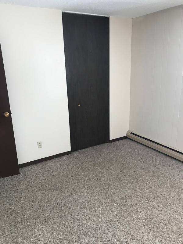 Apartment for rent at 902 S Douglas St #103, Lamberton, MN 56152