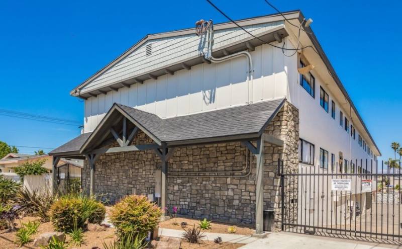 Apartment for rent at 4479 Menlo Ave, San Diego, CA 92115