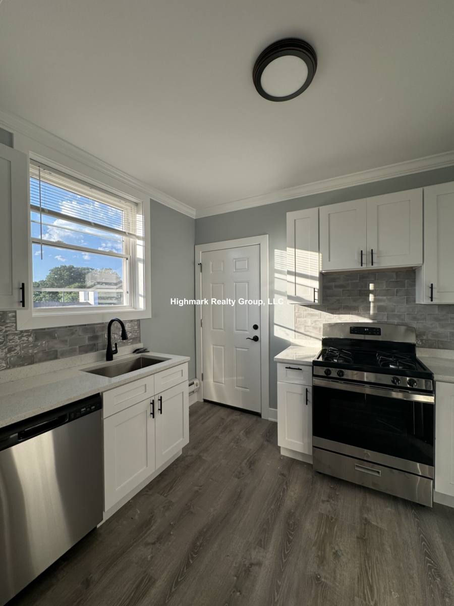 Apartment for rent at 918 Green Bay Rd #C3, Winnetka, IL 60093