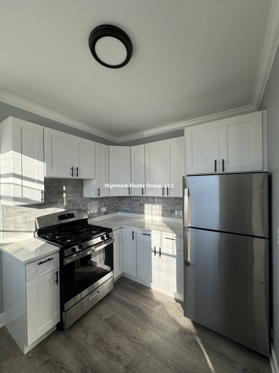 Apartment for rent at 918 Green Bay Rd #C3, Winnetka, IL 60093