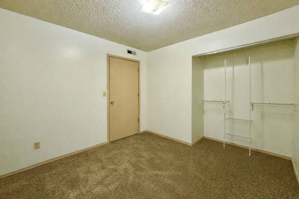 Apartment for rent at 352 Curia Creek Lane, Cave City, AR 72521