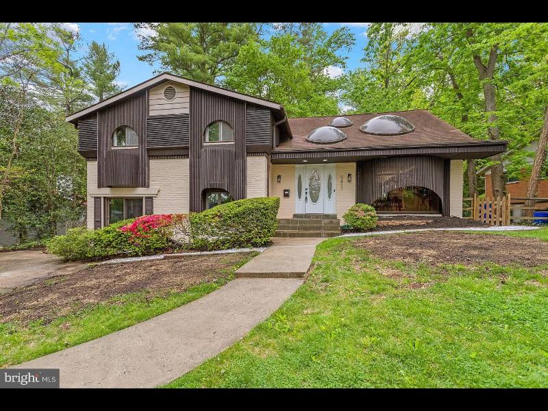 House for rent at 9817 Inglemere Dr, Bethesda, MD 20817