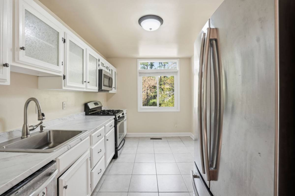 Townhouse for rent at 2916 Cantania Place, Woodbridge, VA 22192