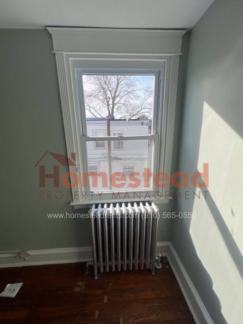 House for rent at 430 Glendale Rd, Upper Darby, PA 19082