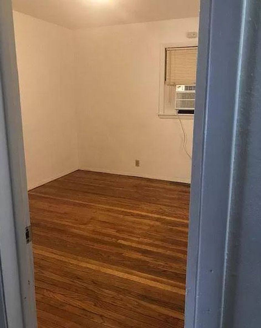 Apartment for rent at 1211 W Church St, Champaign, IL 61821