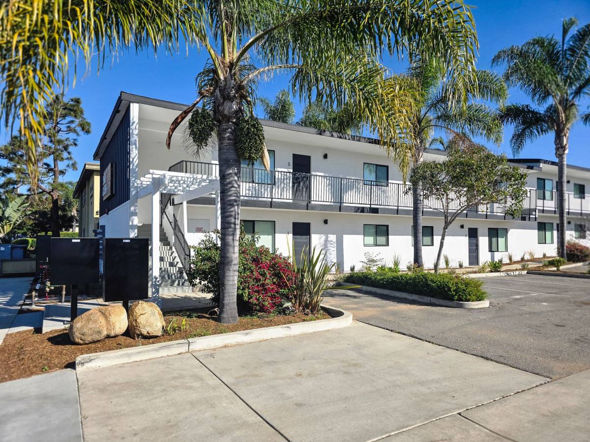 Apartment for rent at 2620-2622 Roosevelt St, Carlsbad, CA 92008