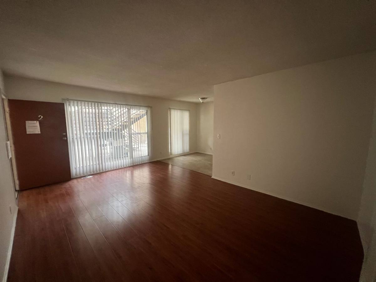 Apartment for rent at 3945 W 8th St, Los Angeles, CA 90005