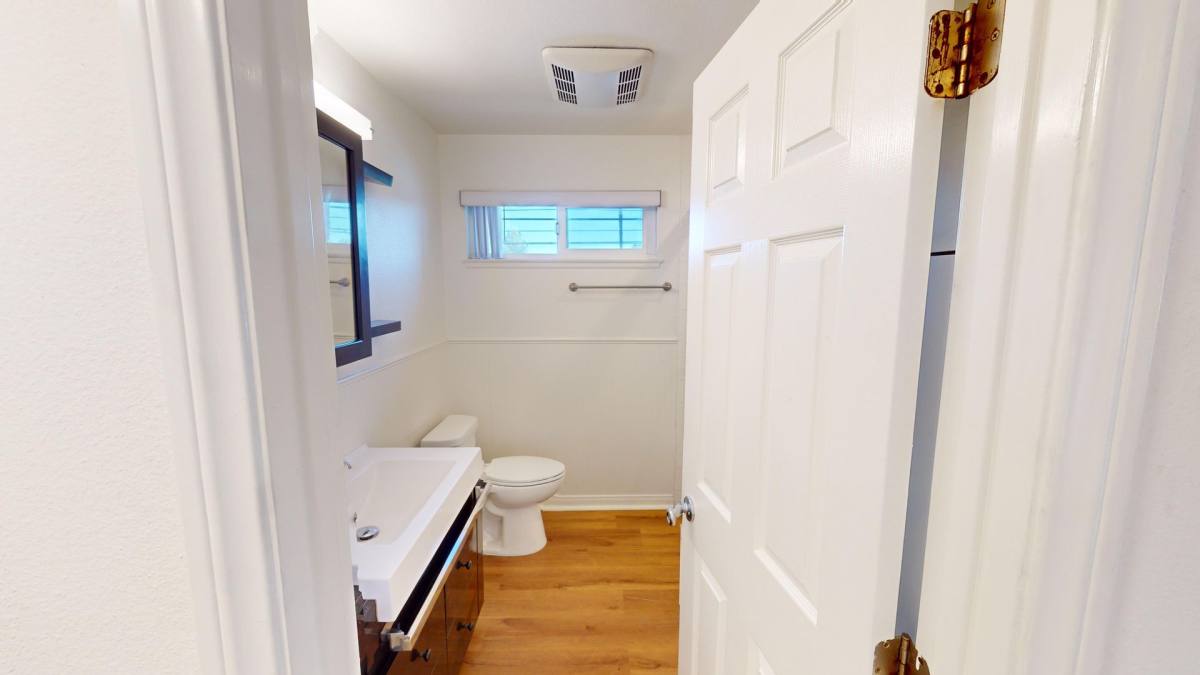 Apartment for rent at 22833 Vanowen St, West Hills, CA 91307