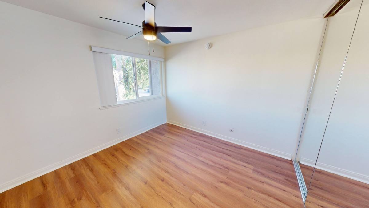 Apartment for rent at 22833 Vanowen St, West Hills, CA 91307
