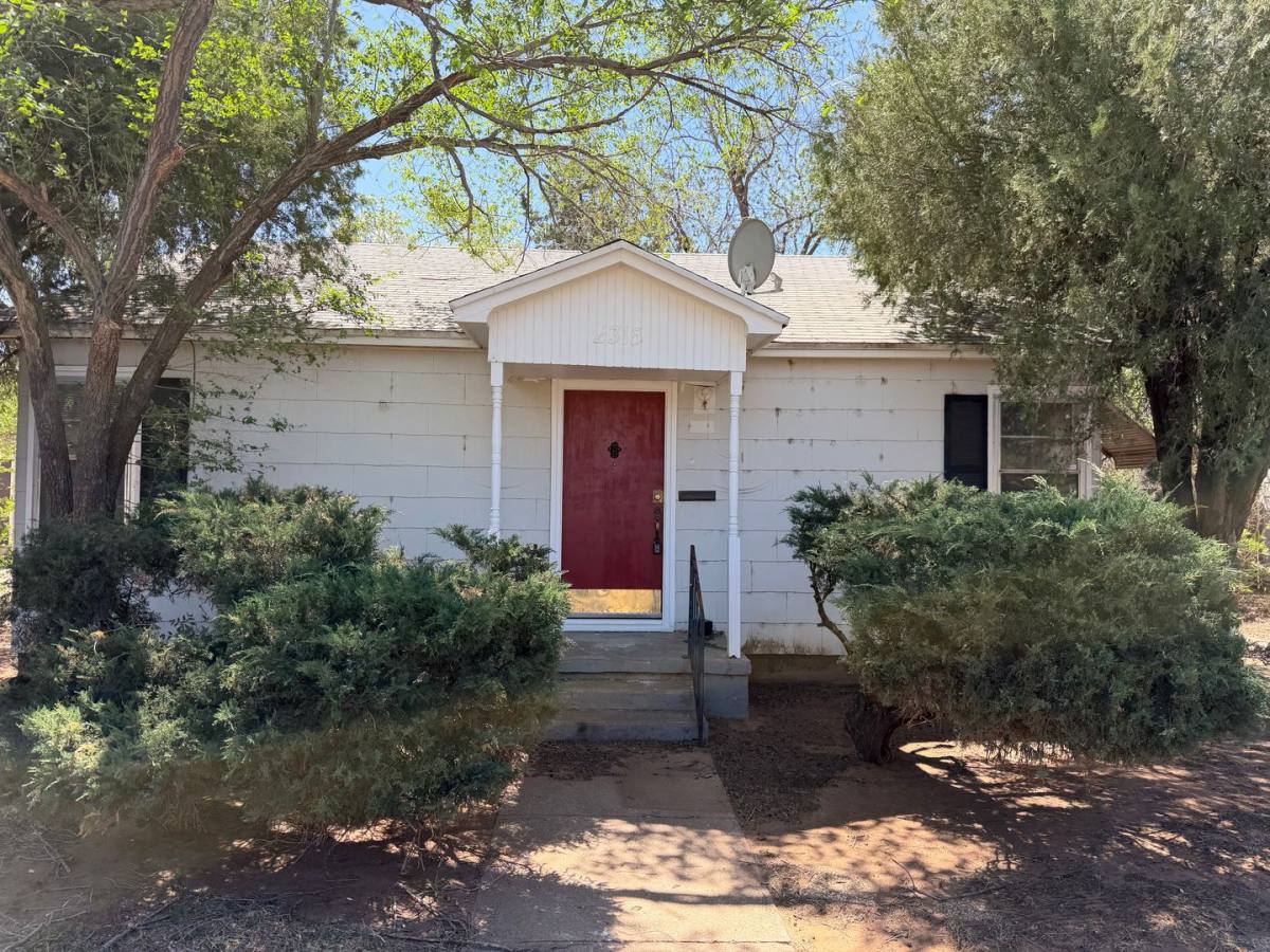House for rent at 2315 32nd St, Lubbock, TX 79411