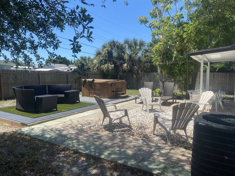 House for rent at 907 Fruitland Ave, Bradenton, FL 34207