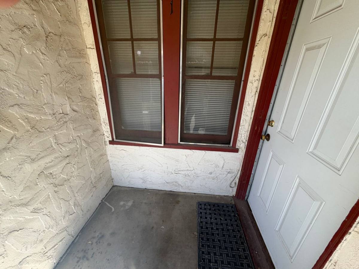 Apartment for rent at 46 W18th St, Merced, CA 95340