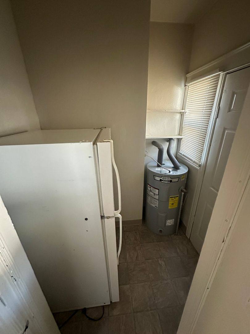 Apartment for rent at 46 W18th St, Merced, CA 95340