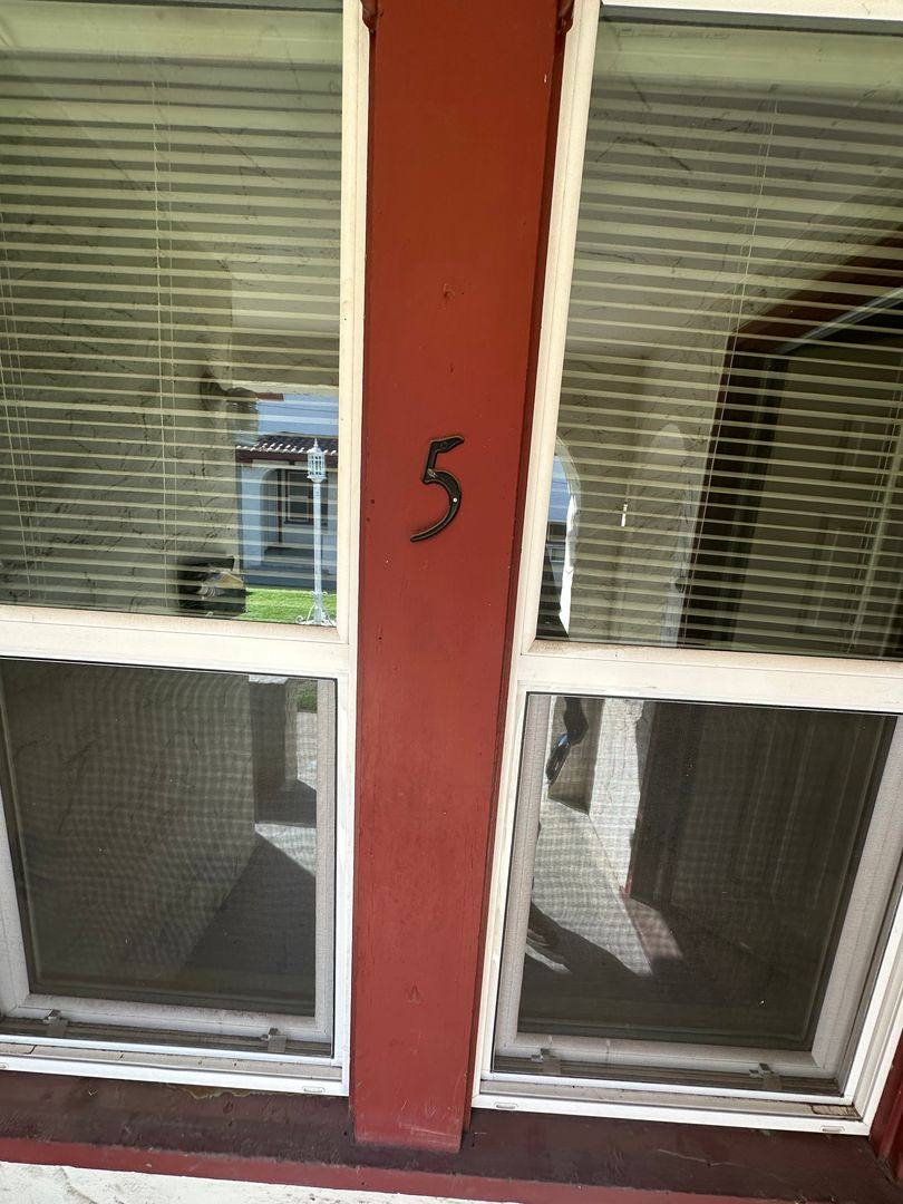Apartment for rent at 46 W18th St, Merced, CA 95340