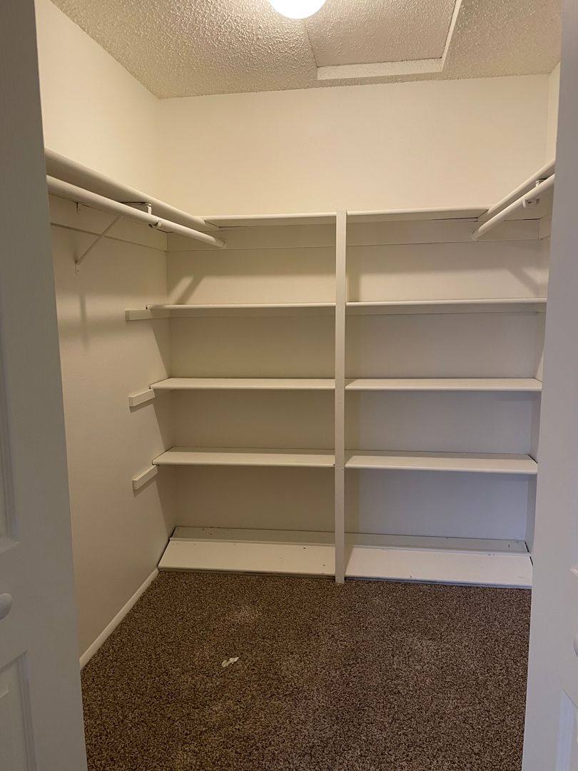 Townhouse for rent at 17420 NE Halsey St, Portland, OR 97230