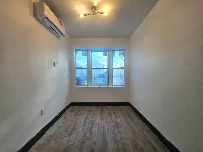 Apartment for rent at 11 Thomas St #1, Newark, NJ 07114