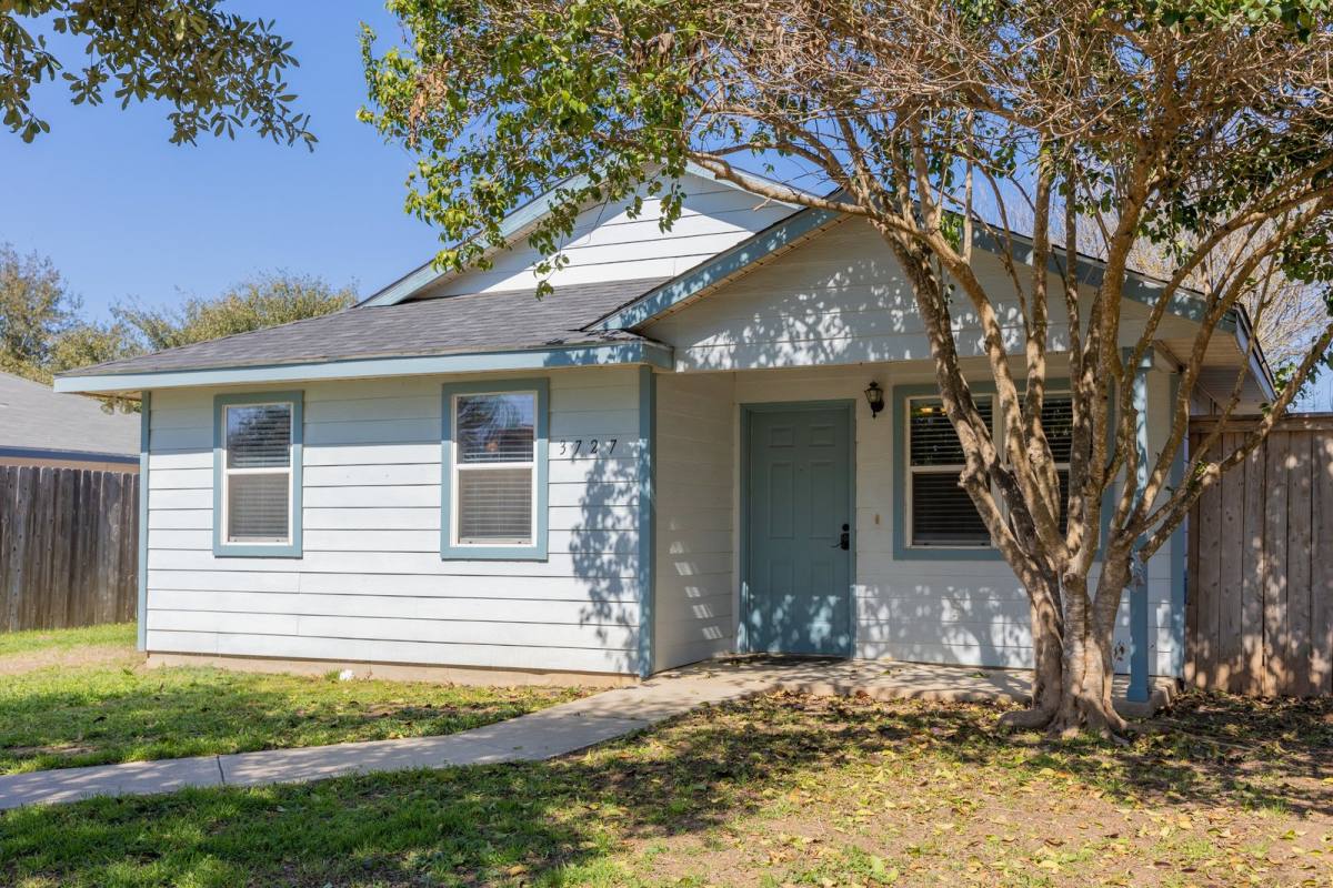 House for rent at 3727 Aragon Dr, San Antonio, TX 78211