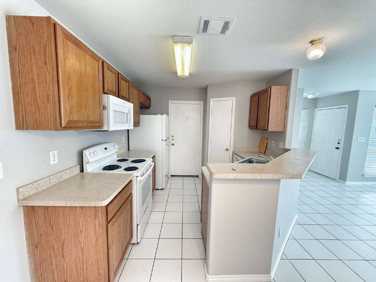 Townhouse for rent at 2754 FM #1044, New Braunfels, TX 78130