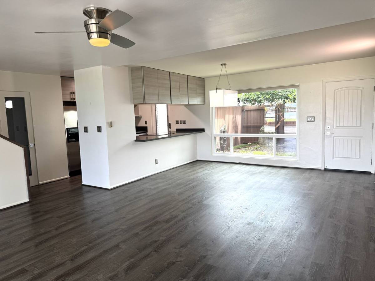 Townhouse for rent at 123 Koko Isle Circle, Honolulu, HI 96825