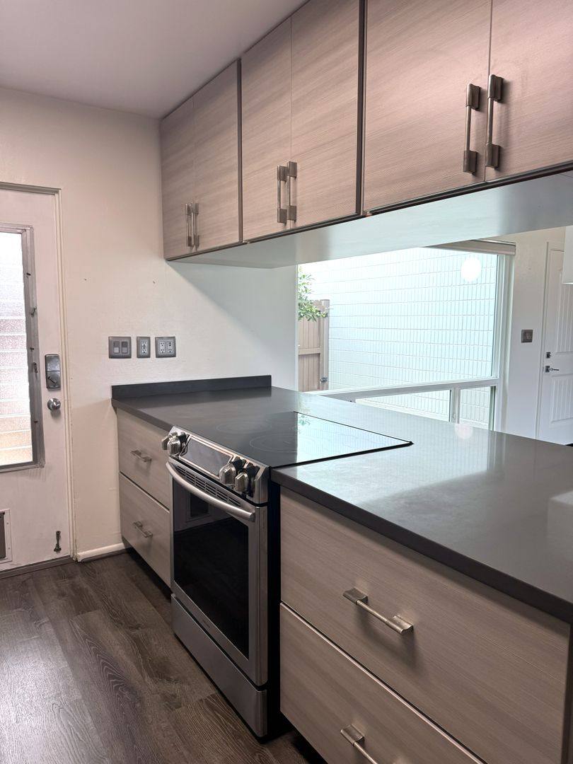Townhouse for rent at 123 Koko Isle Circle, Honolulu, HI 96825
