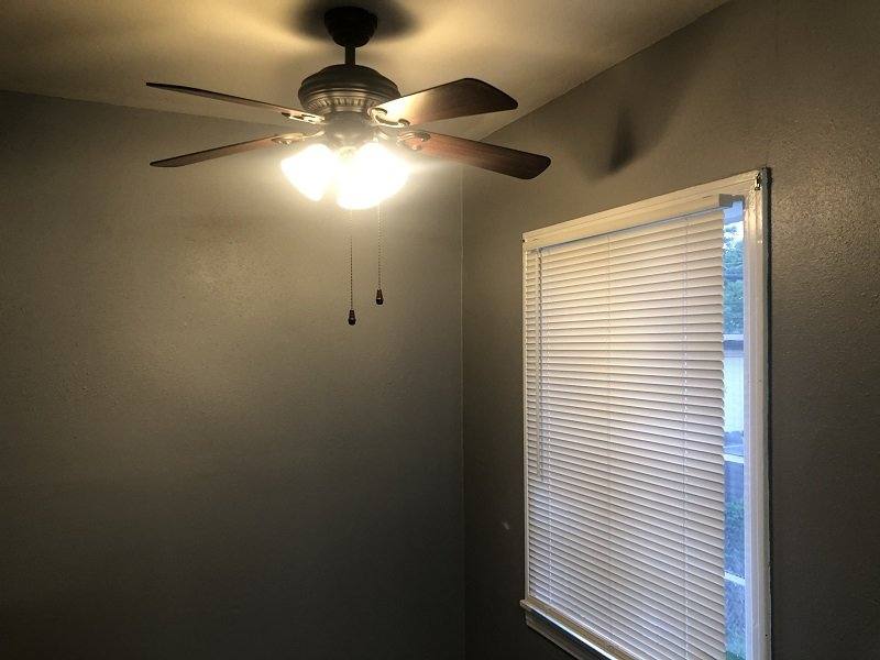 House for rent at 215 Edna Ave, San Antonio, TX 78220