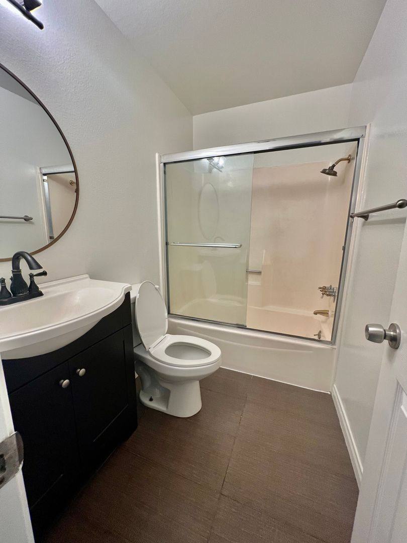 Condo for rent at 23401 Park Sorrento #22, Calabasas, CA 91302