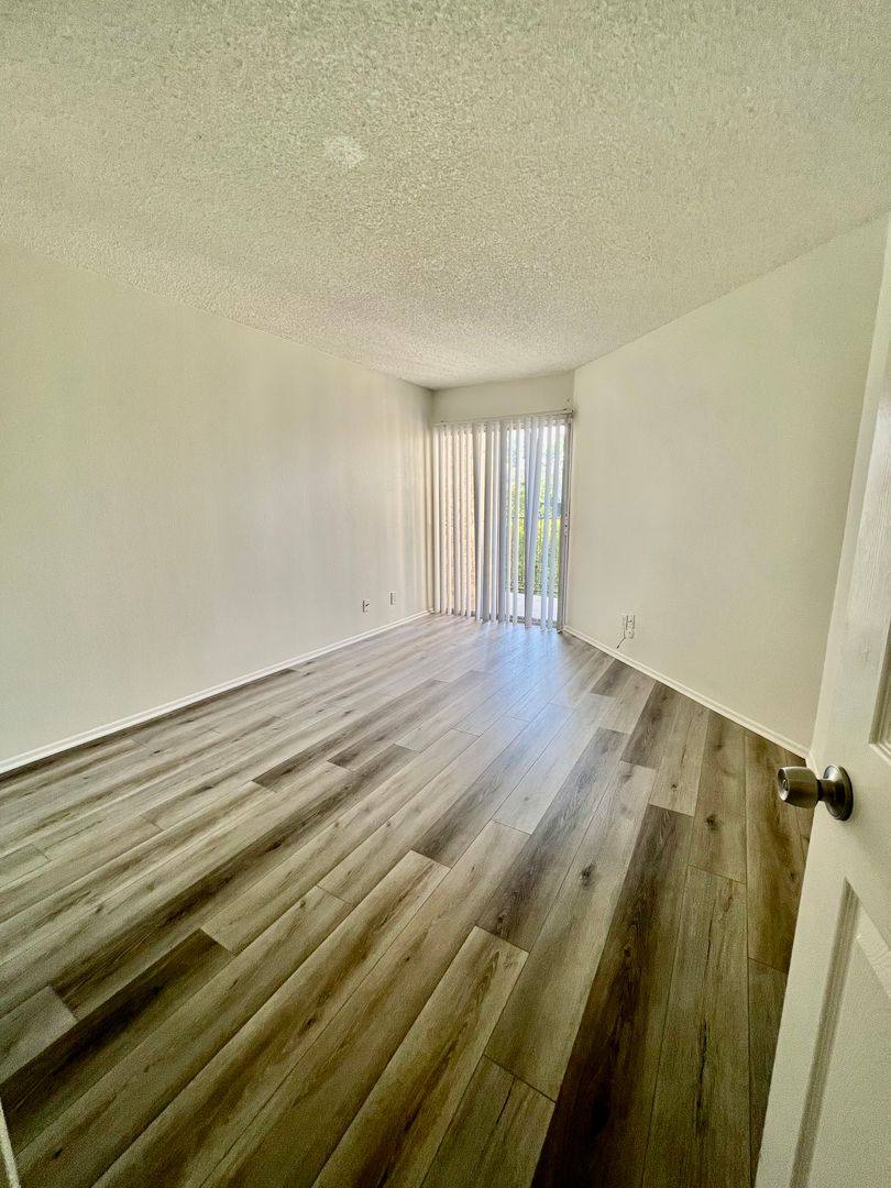 Condo for rent at 23401 Park Sorrento #22, Calabasas, CA 91302