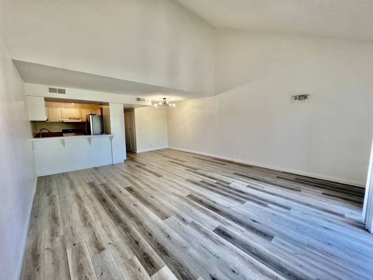 Condo for rent at 23401 Park Sorrento #22, Calabasas, CA 91302