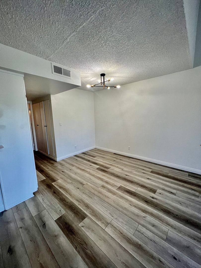 Condo for rent at 23401 Park Sorrento #22, Calabasas, CA 91302