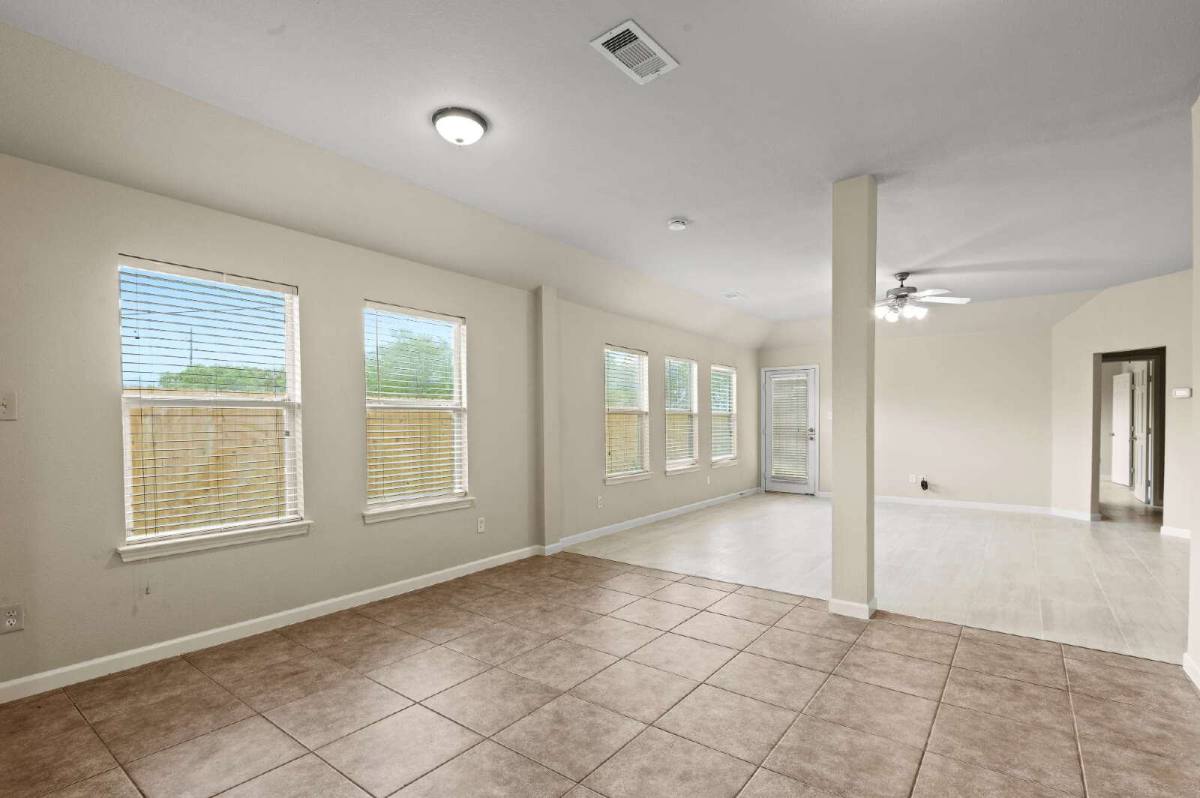 House for rent at 14703 Briceland Springs Dr, Houston, TX 77082