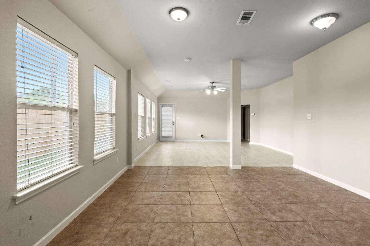 House for rent at 14703 Briceland Springs Dr, Houston, TX 77082