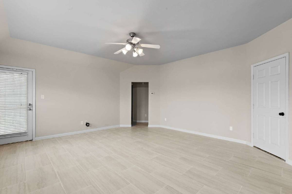 House for rent at 14703 Briceland Springs Dr, Houston, TX 77082