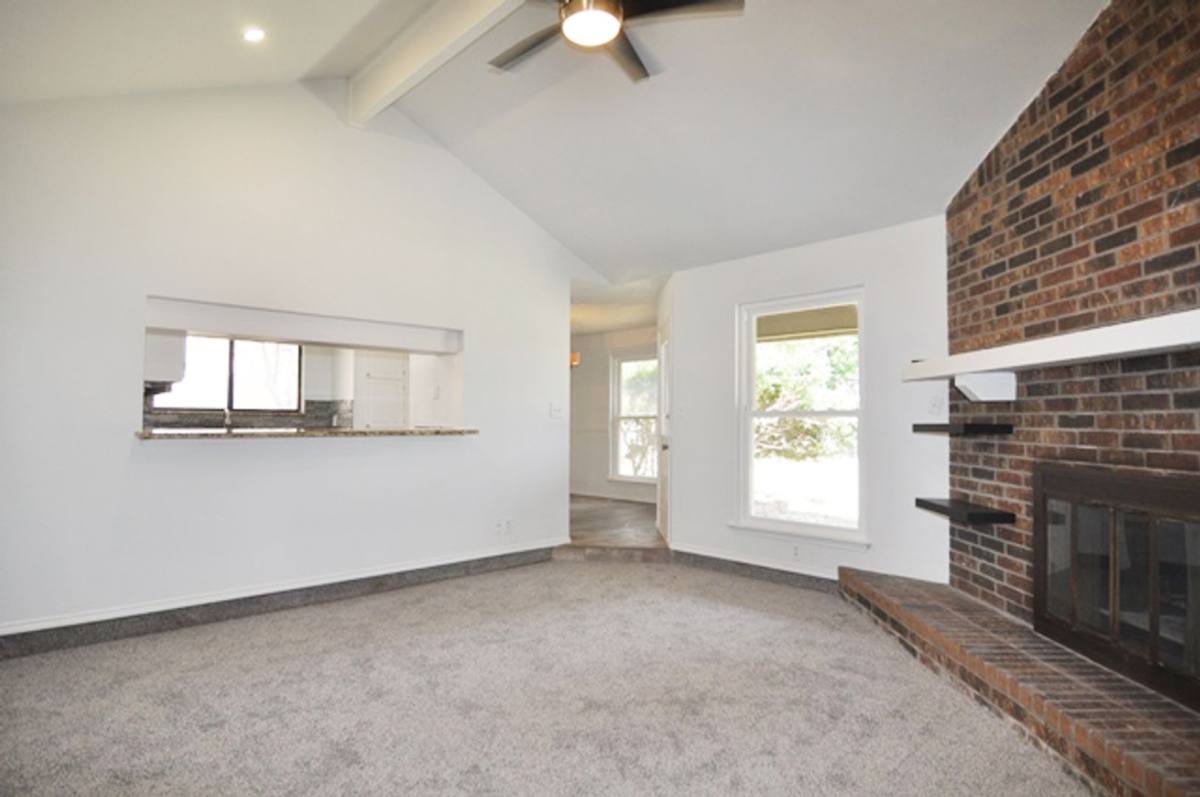 House for rent at 205 Juniper Dr, Arlington, TX 76018
