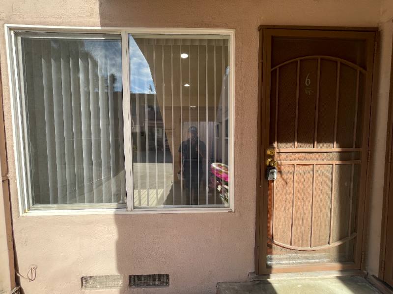 Apartment for rent at 19401 Haynes St, Reseda, CA 91335