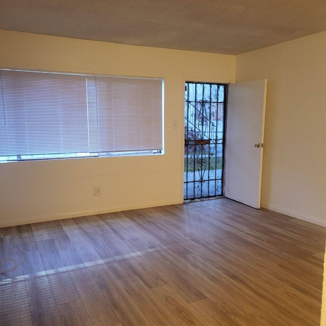 Apartment for rent at 2315 W Compton Blvd, Compton, CA 90220