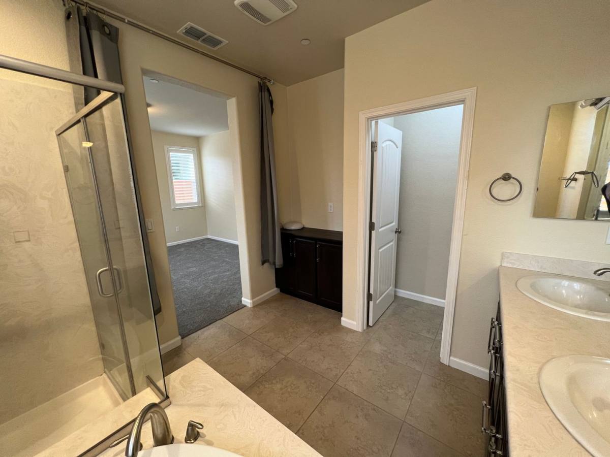 House for rent at 1484 Rock Springs Ave, Manteca, CA 95337