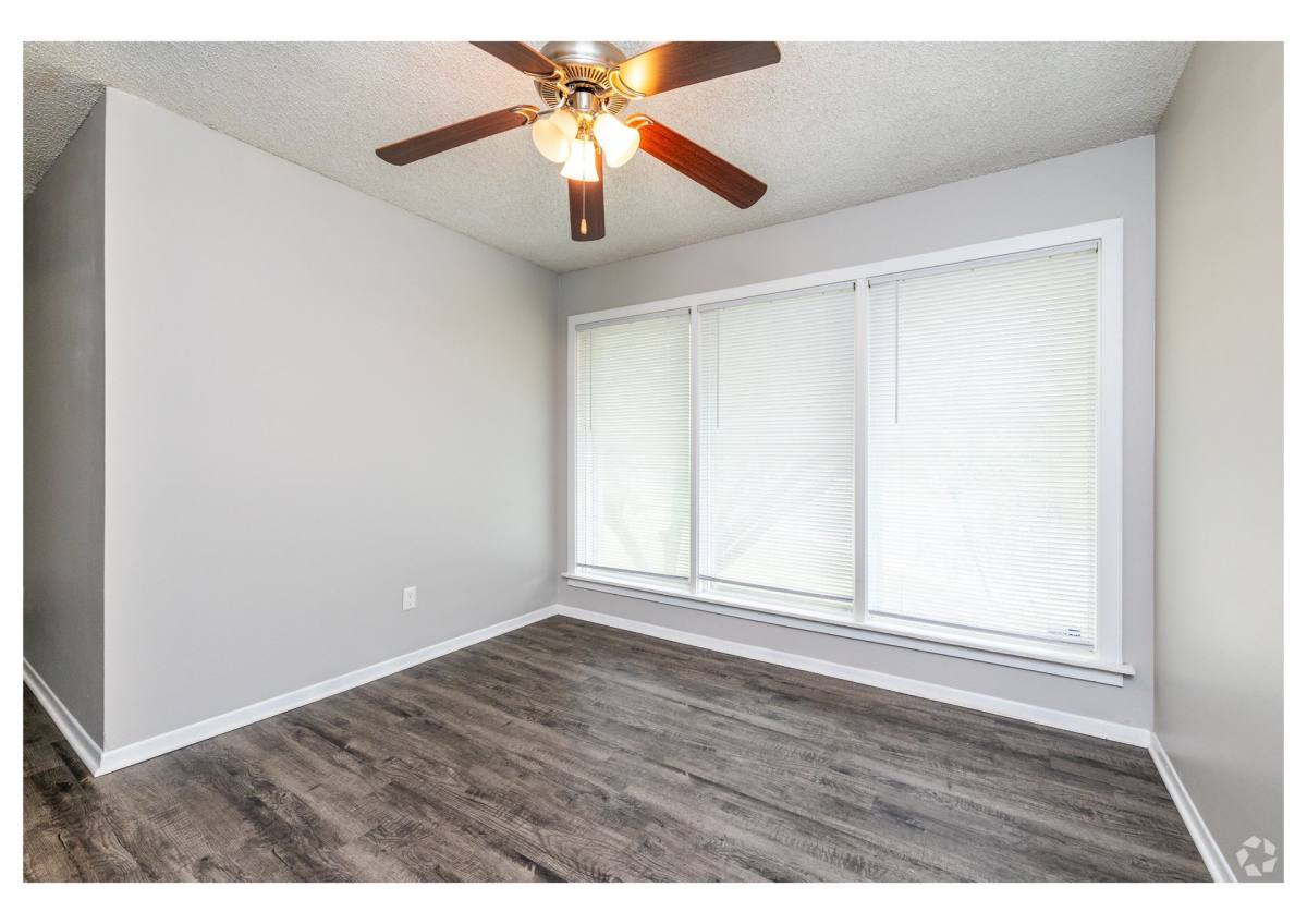 Apartment for rent at 7929 Sycamore Ave, Kansas City, MO 64138