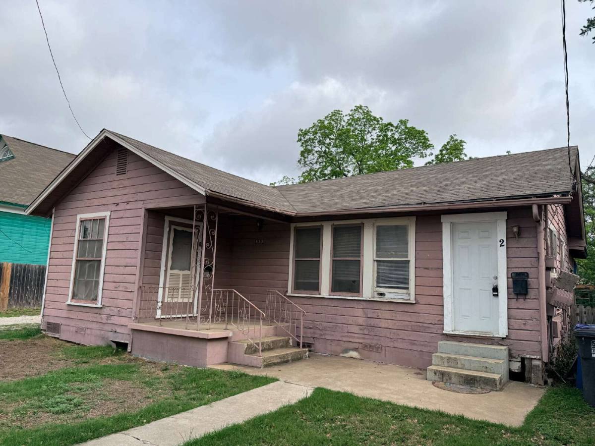 Apartment for rent at 859 Steves Ave #2, San Antonio, TX 78210